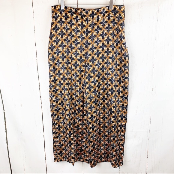 ZARA Geometric Wide Leg Pants - Picture 3 of 7